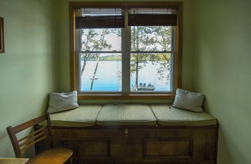 Norway House | Spacious, cozy waterfront cottage on Norway Lake with hiking trails nearby.