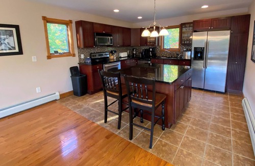 Carroll House | Spacious home, ski views, pool table, foosball, privacy, steps to Mt Wash Hotel and dog friendly!