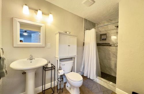 Clodine House | Spacious Home Sleeps 12 Ideal for Groups