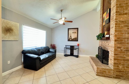 Clodine House | Spacious Home Sleeps 12 - World Cup Ready