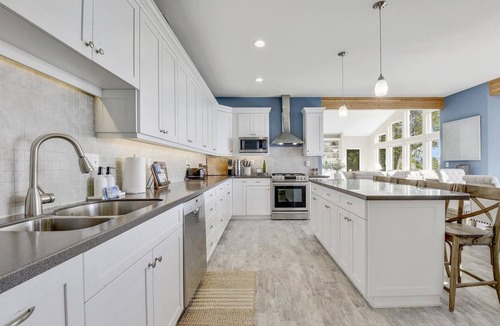 Homer House | Spacious home w full Kachemak Bay views