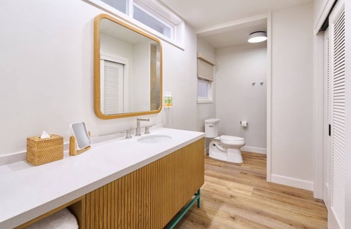 Kaanapali Hotel | Spacious Island-Style Bungalow with Garden Views and Walkable Beach Access