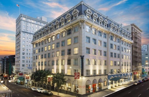 Theater District Hotel | Spacious Modern Room in San Francisco Downtown - 1 Mile from Union Square