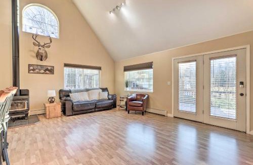 Lazy Mountain House | Spacious & Private Home w/Lazy Mountain View