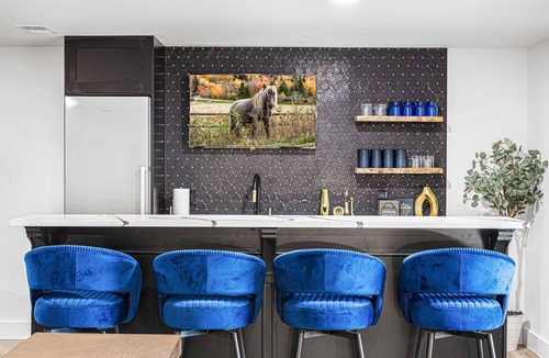 Keene House | Spacious Retreat with Heated Pool-Hot Tub-Games-Bar-Near Keeneland&Bourbon Trail