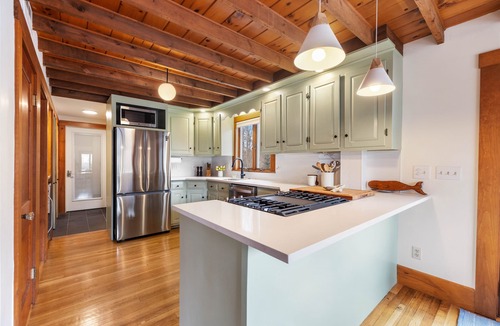 Cape Porpoise House | Spacious & Updated Cape Porpoise Home