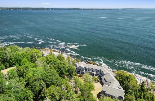 Georgetown House | Spectacular oceanfront retreat with amazing views, sunroom & washer/dryer