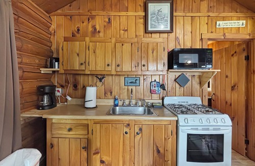 Rockwood Cabin | Spinney (Tomhegan Direct Lake Access)