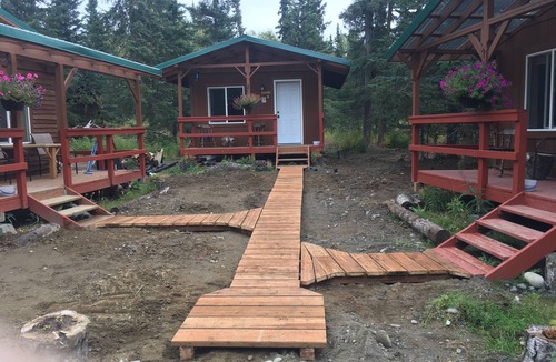 Cohoe Cabin | SPRUCE-Private sleeping cabin with shared kitchen/bathhouse