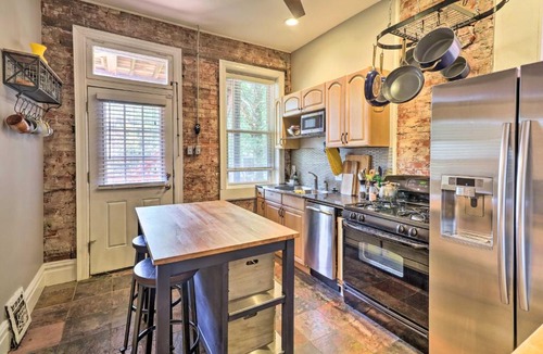 Shaw Apartment | St Louis Retreat ~ 1 Mi to Botanical Garden