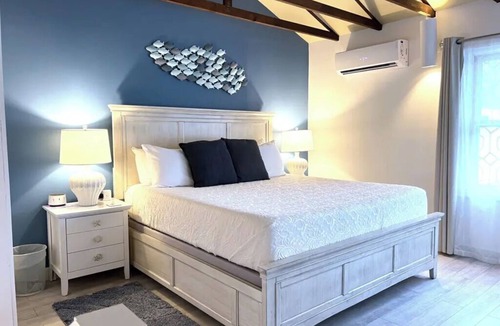 Rehoboth Beach Hotel | Starfish Room — Coastal Luxury & Romantic Comfort at Mar Bella