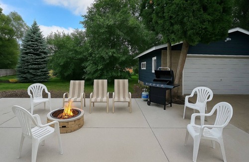 Grandville House | "Stay in Style Downtown Grandville - Discounts for Nurses!"