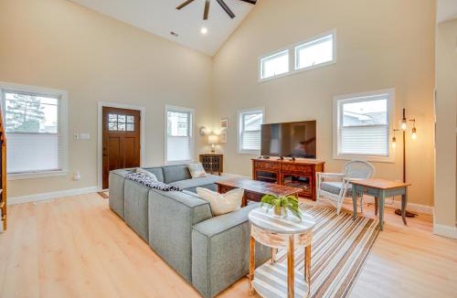 Villas House | Steps to Sand: Villas Beach House w/Decks!