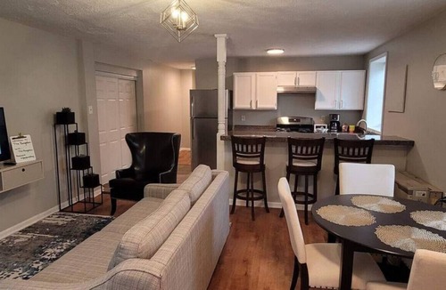 Grand Rapids Apartment | Straight · Urban Bungalow - Family Downtown Retreat
