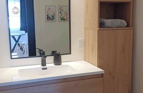 Bonaventure Apartment | Studio 109 With kitchen and laundry