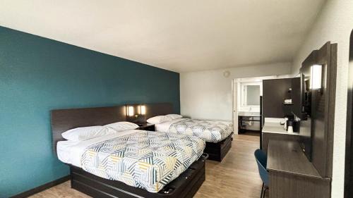 Lexington Hotel | Studio 6 Suites Lexington, Kentucky