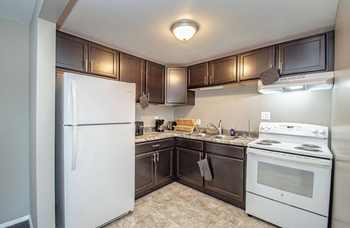 Kettering Apartment | Studio Zen Den - your tranquil home away from home in Kettering OH