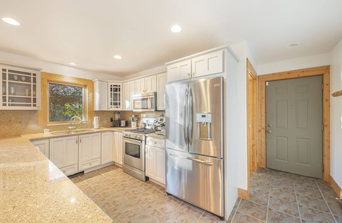 Alaska House | Stunning View Beautiful Home on the Thornapple River