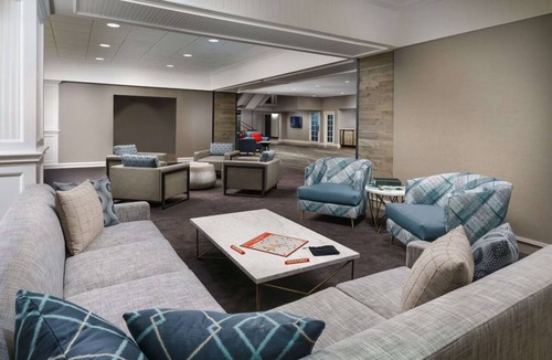 Fisherman's Wharf Hotel | Stylish King, Caza, Minutes to Fisherman's Wharf, Tranquil Room