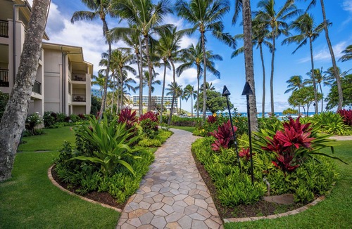 Kahuku Villa | SUMMER REDUCED! Villa 106 Ocean View Turtle Bay