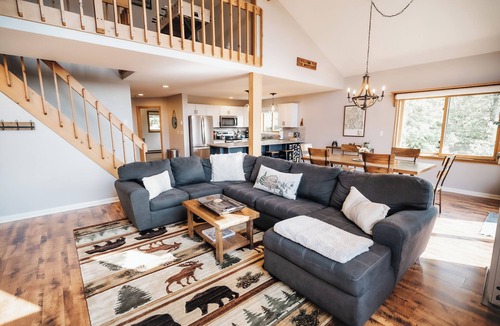 Jackson Ski Chalet | Summit Vista - 3br Mountain Paradise - Epic Views Ski Hike Relax