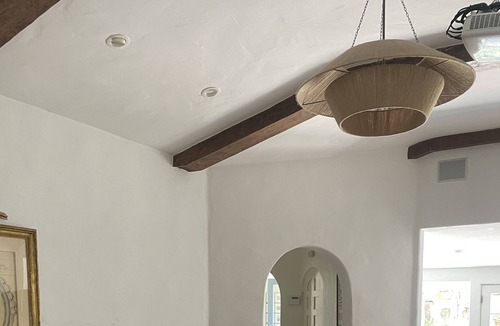 Mid-Wilshire House | Sun-drenched Oasis w/pool & courtyard in Hancock Park. Family-friendly