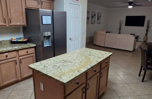 Superstition Springs House | Sunny Gilbert Retreat! Private Pool, Game Room, Golfing ⛳️ Family Fun :D