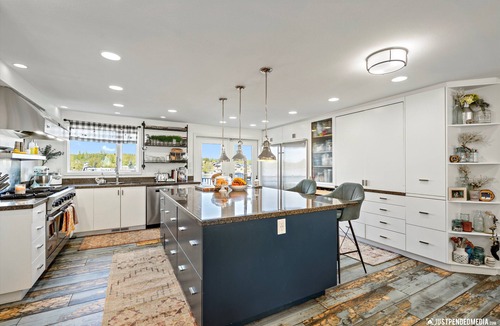 Bayshore - Klatt House | Sunny Lake House
