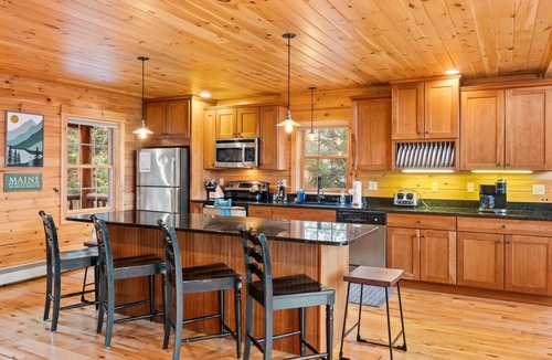 Sunday River Area Ski Chalet | Sunny View Chalet- Minutes to Sunday River- Awesome Mountain Views!