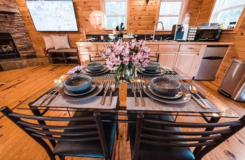 Belgrade Ski Chalet | Sunset Chalet Lakefront Hot Tub Game Room