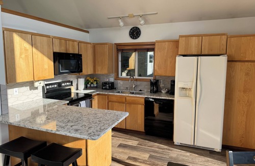 Ketchikan House | Sunset Paradise