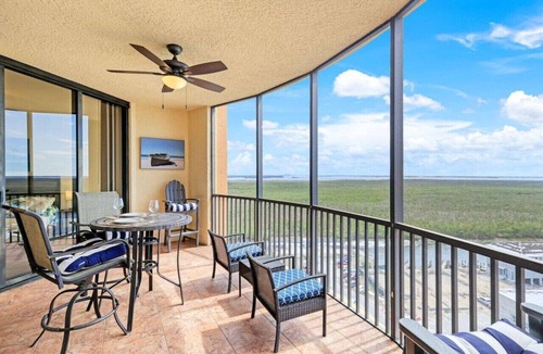 Cape Harbour Condo | Sunset Siesta |Cape Harbour Amazing Sunset View - 2/2 Luxury Condo