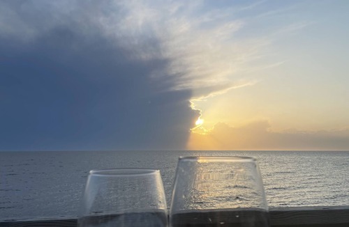 Goshen House | SUNSETS Couples families , Beach, deck, screen porch BBQ WiFi dogs ok