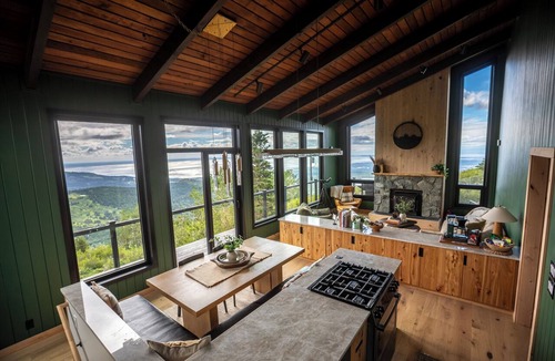Anchorage House | Sunshine Ridge View - New Remodel - New Listing!