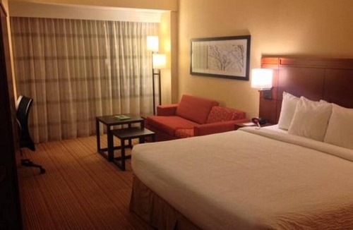 Willow Glen Hotel | Super Bowl Celebration in Campbell. A Brisk 12-mile Drive to Levi's Stadium.