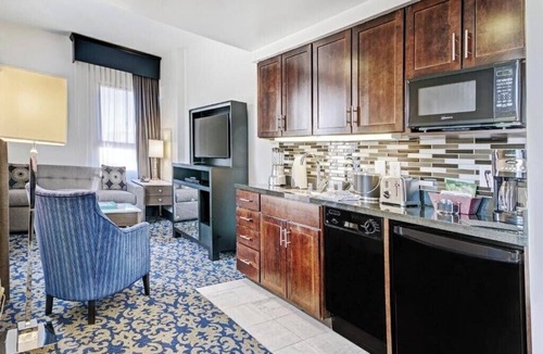 Lower Nob Hill Apartment | SUPERBOWL WEEK, San Francisco Wyndham Canterbury, 1 bdm deluxe suite