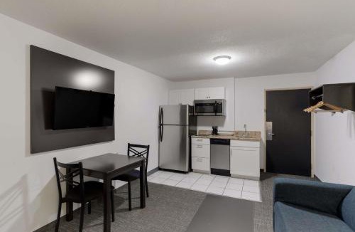 Presque Isle Hotel | SureStay by Best Western Presque Isle