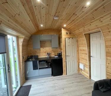 Sutton Weaver Ski Chalet | Sutton Fields Pod