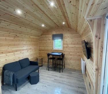 Sutton Weaver Ski Chalet | Sutton Fields Pod