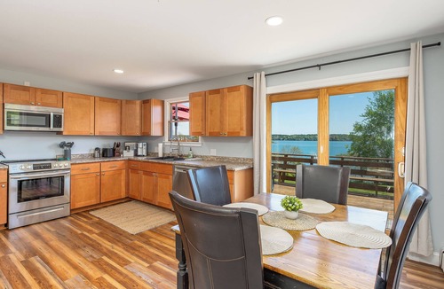 Harpswell House | Swim, Kayak & Relax in Coastal Comfort from this Charming, Pet-Friendly Home