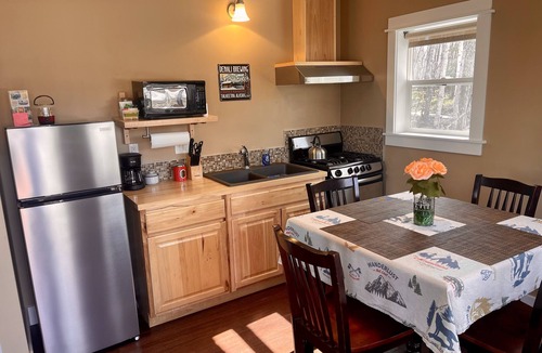 Susitna North Cottage | Talkeetna's Mount Dall Cottage - WiFi&laundry - easy access from Parks Highway!
