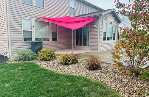 Canal Winchester House | Terrific house with AC in charming Canal Winchester