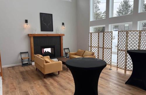 Twin Mountain House | The Barn at Boulder Mountain View