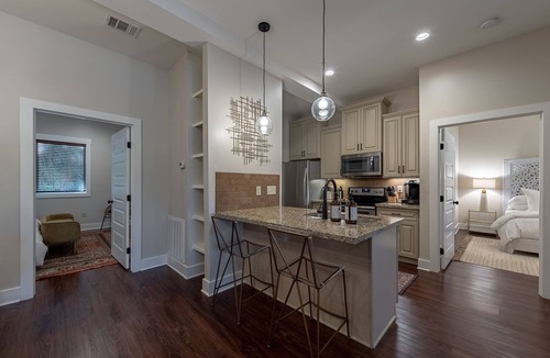 College Station Condo | The Broadmoor - A Designer Condo in Bryan Texas