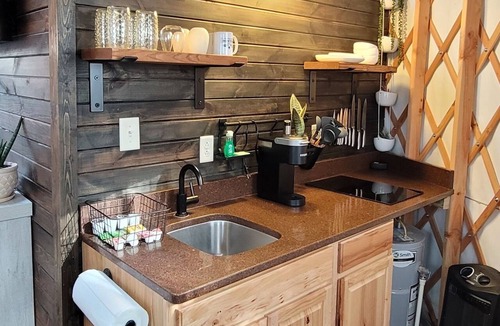 Logan RV Rental | The Cardinal Yurt: Unique Stay in Hocking w/Wifi, Hot Tub, Fire Pit + Game Barn