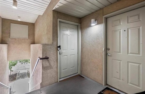 Northeast Park Hill Apartment | The Central Hub- 2BD/2BTH