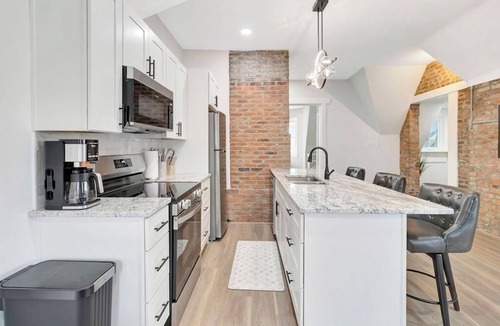 East Walnut HIlls Apartment | The Crown Cincy 7 mins to Downtown