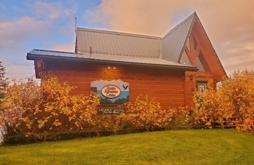 Homer House | The Dovetail Cabin