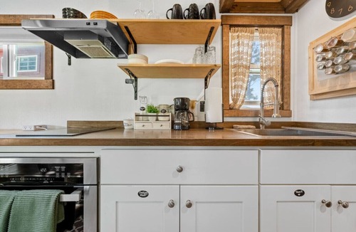 Woodland Park House | The Fern Hollow Retreat