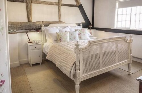 Rowde House | The George & Dragon